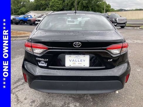 Used 2025 Toyota Corolla LE FWD image 5