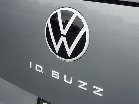New 2025 Volkswagen ID. Buzz Pro S image 7