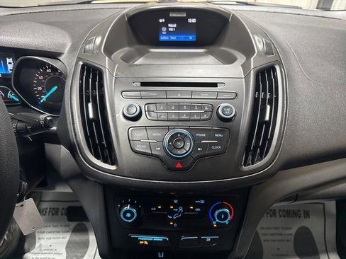 Used 2017 Ford Escape S image 10