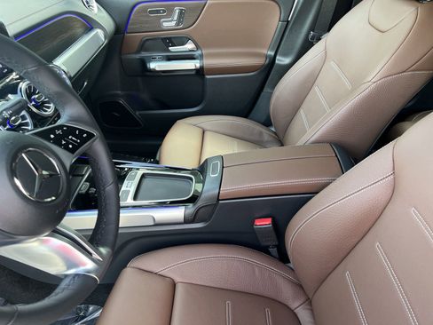 Certified 2025 Mercedes-Benz GLB 250 image 20