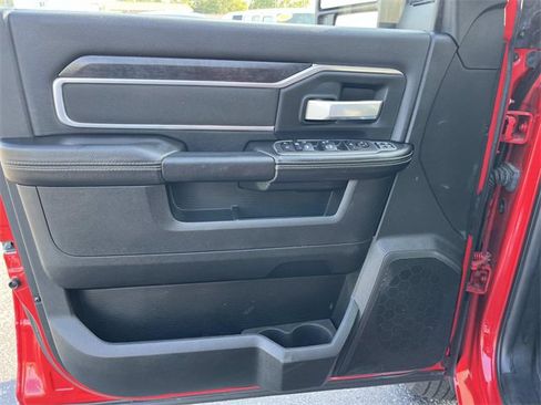 Used 2024 RAM 3500 Big Horn image 29