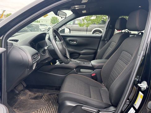 Used 2023 Honda HR-V Sport image 17