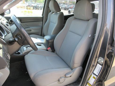 Used 2012 Toyota Tacoma 4x4 Double Cab w/ TRD Off-Road Pkg image 20