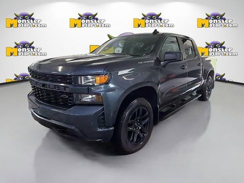 Used 2020 Chevrolet Silverado 1500 Custom w/ Custom Value Package AWD/4WD image 1