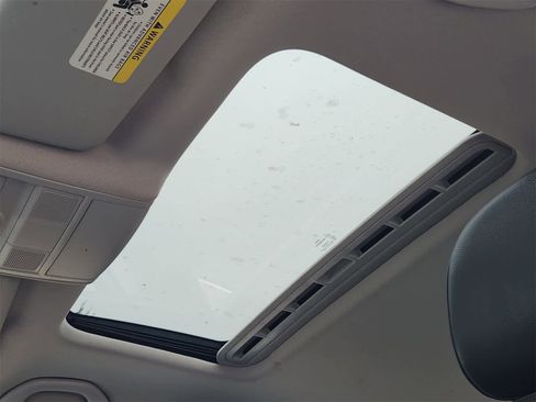 Used 2012 Volkswagen Passat 2.5 SE image 22