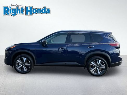 Used 2026 Nissan Rogue SL FWD image 3