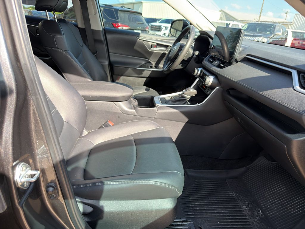 Used 2023 Toyota RAV4 XLE Premium AWD/4WD image 37