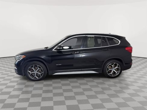 Used 2017 BMW X1 xDrive28i AWD/4WD image 4