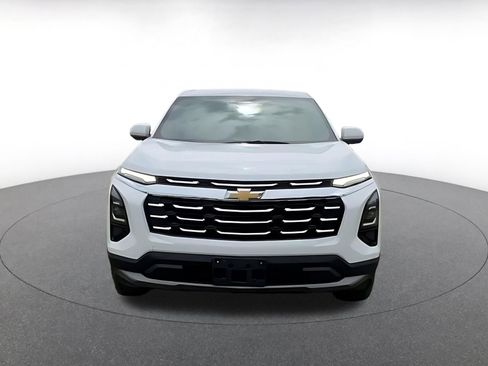 Used 2025 Chevrolet Equinox LT FWD image 3