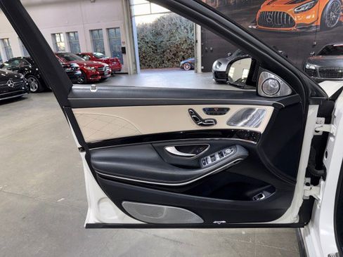 Used 2015 Mercedes-Benz S 63 AMG 4MATIC Sedan image 20