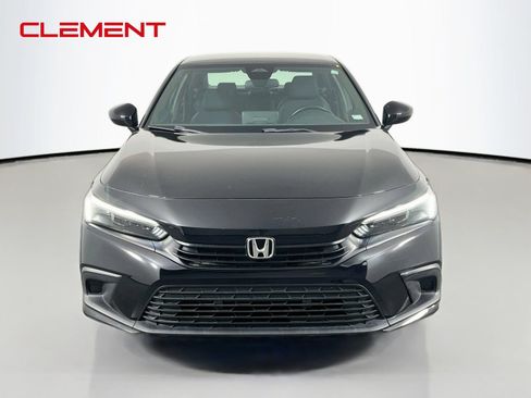 Used 2024 Honda Civic Sport image 3
