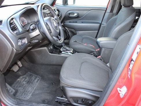 Used 2022 Jeep Renegade Altitude w/ Sun/Sound Group image 16