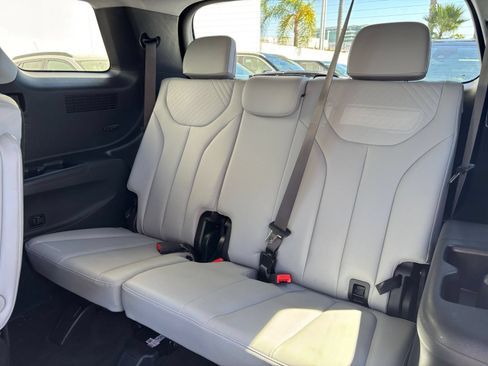 Used 2025 Hyundai Palisade SEL FWD image 32