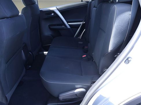 Certified 2018 Toyota RAV4 XLE AWD/4WD image 12