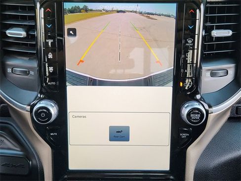 Used 2024 RAM 2500 Laramie w/ Safety Group image 19