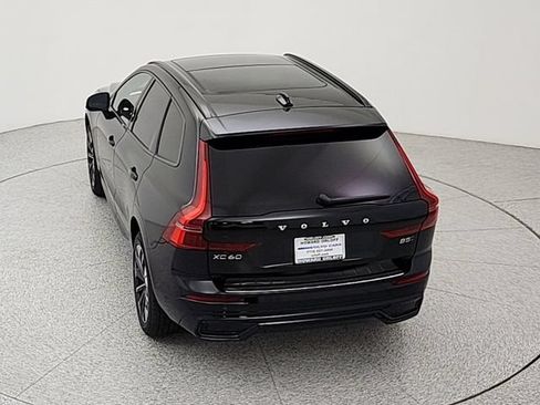 New 2026 Volvo XC60 B5 Plus w/ Protection Package Premier AWD/4WD image 38