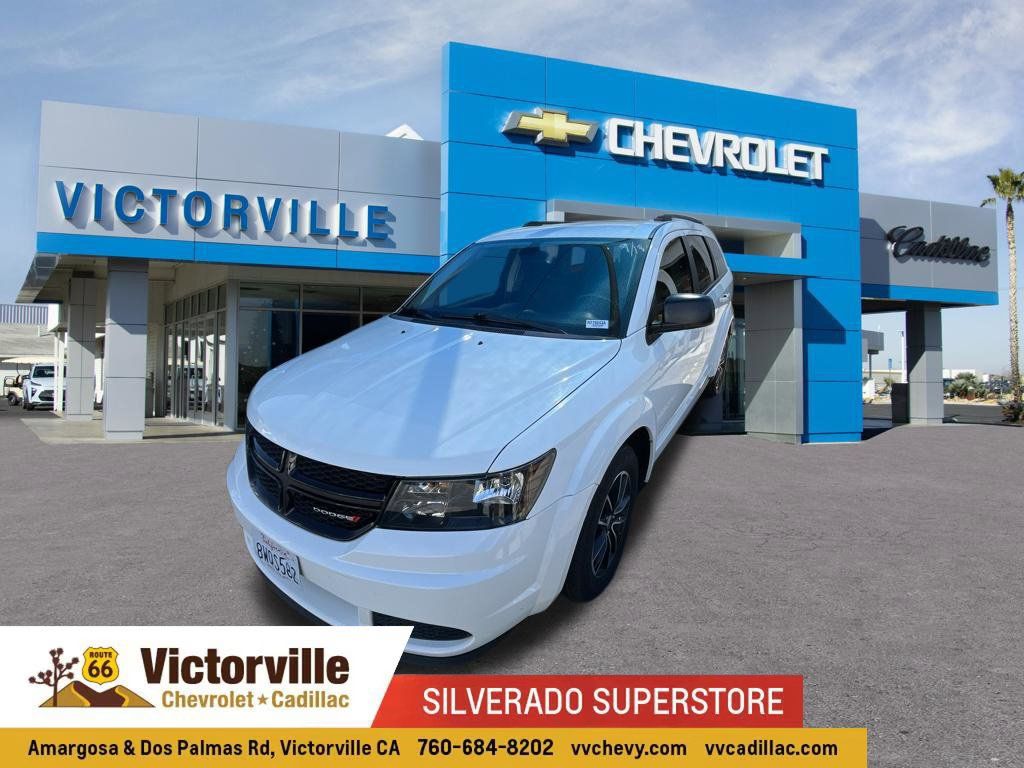 Used 2018 Dodge Journey SE w/ Blacktop Package FWD image 1