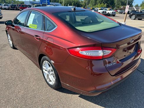 Used 2015 Ford Fusion SE FWD image 7