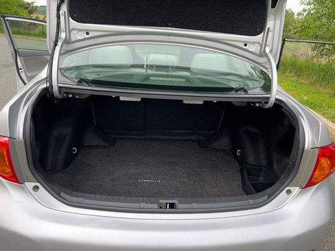 Used 2010 Toyota Corolla FWD image 9