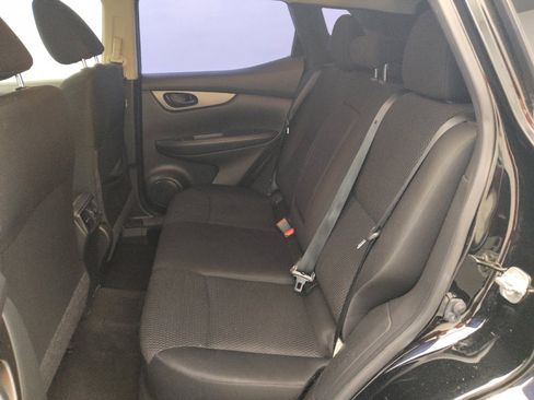 Used 2019 Nissan Rogue Sport S FWD image 18