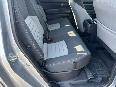 Used 2025 Toyota Tacoma TRD Sport w/ TRD Sport Upgrade Package image 16