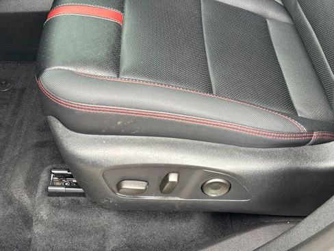 Used 2024 Chevrolet Traverse RS w/ LPO, Floor Liner Package AWD/4WD image 14