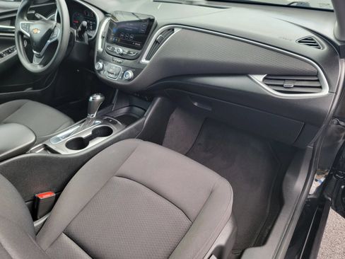 Used 2020 Chevrolet Malibu LS w/ LPO, Convenience Package 1 FWD image 14
