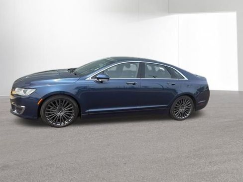 Used 2017 Lincoln MKZ Reserve FWD image 3