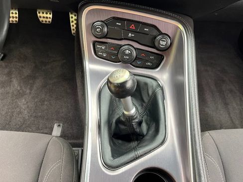 Used 2015 Dodge Challenger R/T w/ Quick Order Package 22B R/T RWD image 17