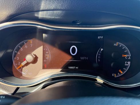 Used 2015 Jeep Grand Cherokee Limited image 19