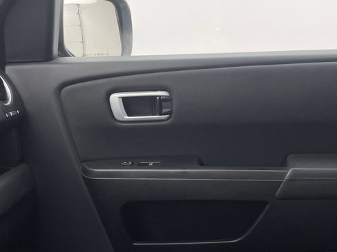 Used 2015 Honda Pilot Touring image 47
