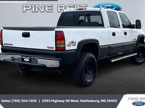 Used 2005 GMC Sierra 2500 SLT w/ Heavy-Duty Power Package image 11