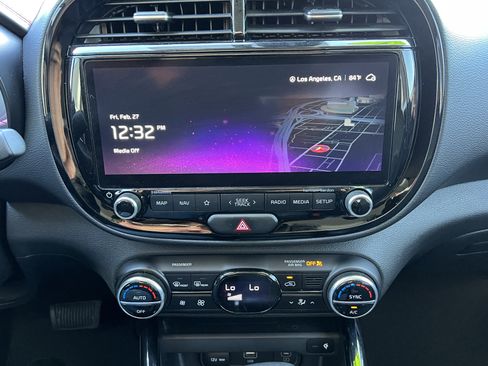 Certified 2023 Kia Soul GT-Line w/ GT-Line Technology Package image 30