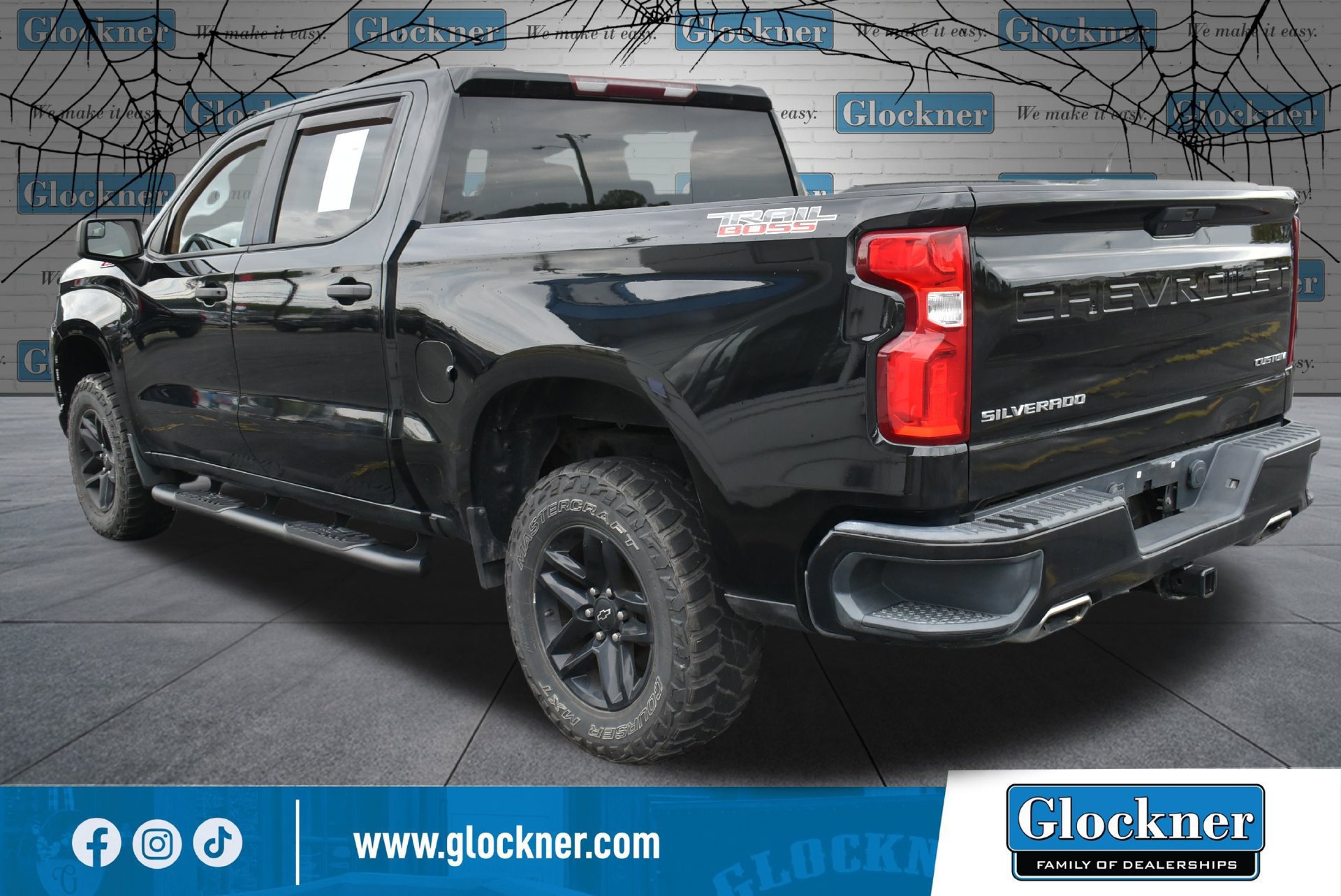 Used 2019 Chevrolet Silverado 1500 Custom Trail Boss w/ Custom Convenience Package AWD/4WD image 8