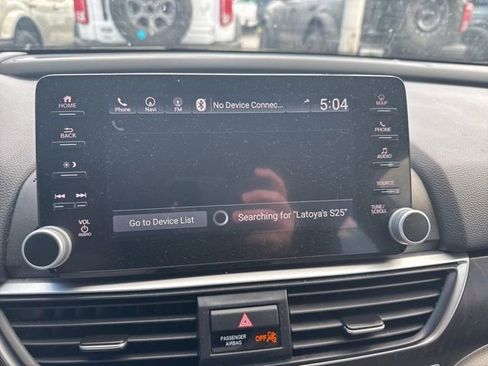 Used 2021 Honda Accord Touring image 11