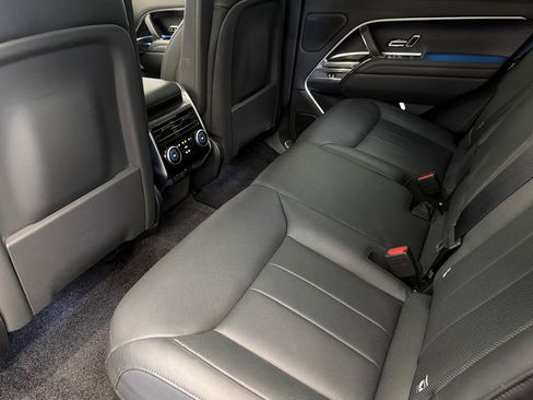 Used 2023 Land Rover Range Rover SE AWD/4WD image 28