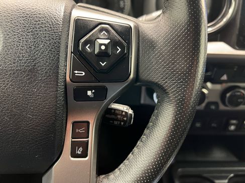 Used 2018 Toyota Tacoma Limited image 26