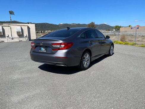 Used 2018 Honda Accord LX image 5