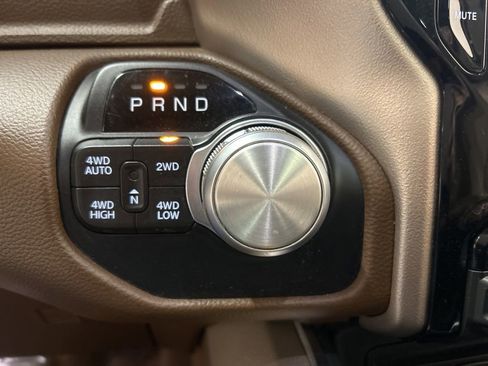 Used 2019 RAM 1500 Laramie AWD/4WD image 20
