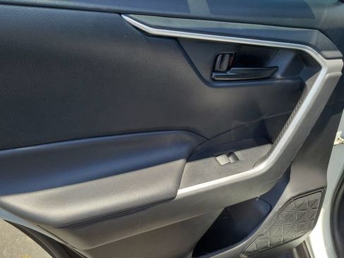Used 2023 Toyota RAV4 LE FWD image 10