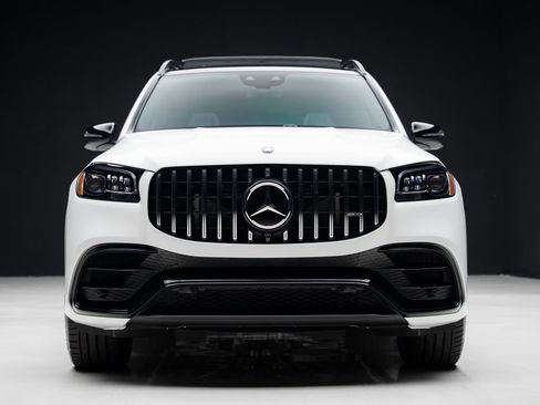 Used 2025 Mercedes-Benz GLS 63 AMG 4MATIC image 8