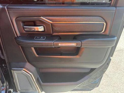 Used 2019 RAM 2500 Limited AWD/4WD image 18