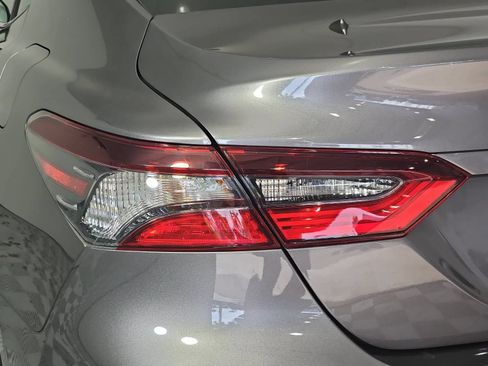 Used 2022 Toyota Camry LE FWD image 29