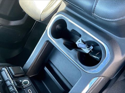 Used 2021 GMC Sierra 1500 AT4 image 19