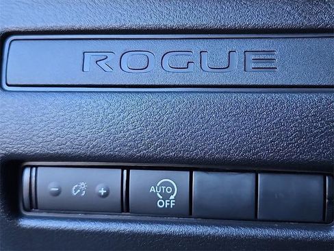 Certified 2025 Nissan Rogue S image 26