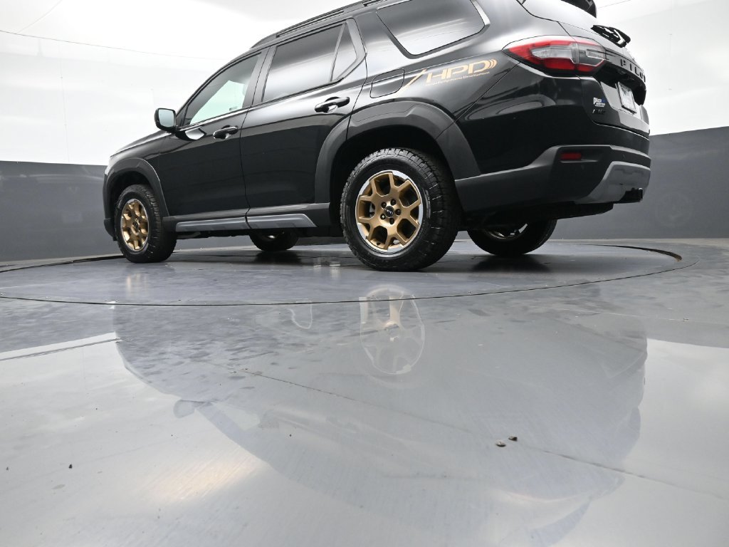 Certified 2024 Honda Pilot TrailSport image 34