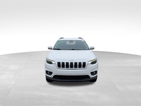 Used 2019 Jeep Cherokee Latitude Plus AWD/4WD image 9