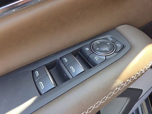 New 2026 GMC Yukon Denali Ultimate AWD/4WD image 11
