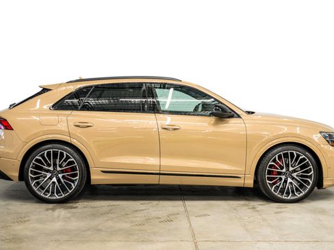 Used 2024 Audi SQ8 Prestige AWD/4WD image 46