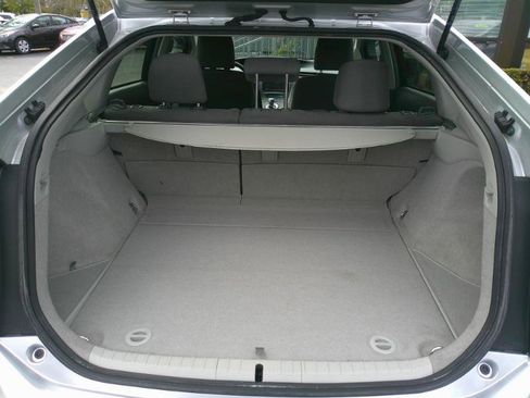 Used 2011 Toyota Prius Three image 9